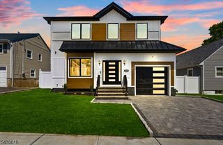 2 29Th St, Fair Lawn Boro, NJ 07410