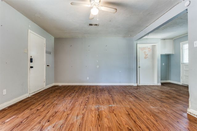 1540 Murray Drive, Dallas, TX 75042