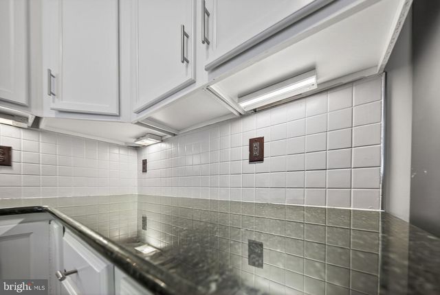 15825 JOHN DISKIN CIR, Woodbridge, VA 22191