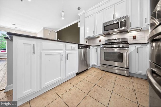 15825 JOHN DISKIN CIR, Woodbridge, VA 22191