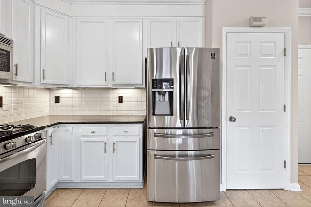 15825 JOHN DISKIN CIR, Woodbridge, VA 22191