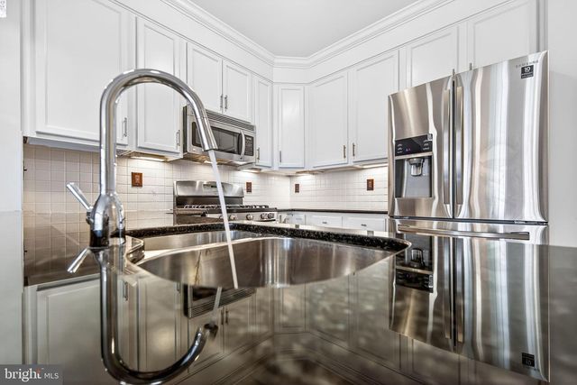 15825 JOHN DISKIN CIR, Woodbridge, VA 22191