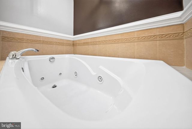 15825 JOHN DISKIN CIR, Woodbridge, VA 22191