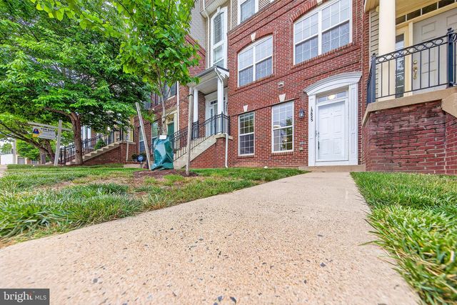 15825 JOHN DISKIN CIR, Woodbridge, VA 22191