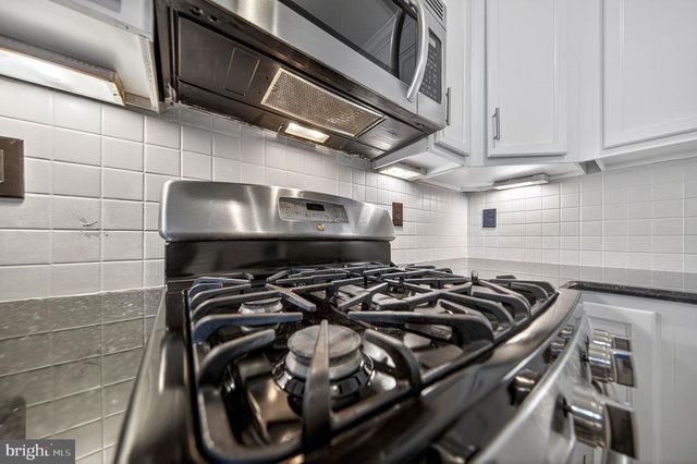 15825 JOHN DISKIN CIR, Woodbridge, VA 22191