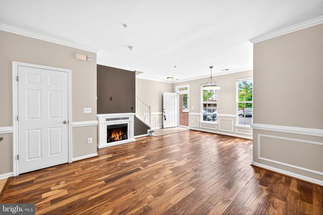 15825 JOHN DISKIN CIR, Woodbridge, VA 22191