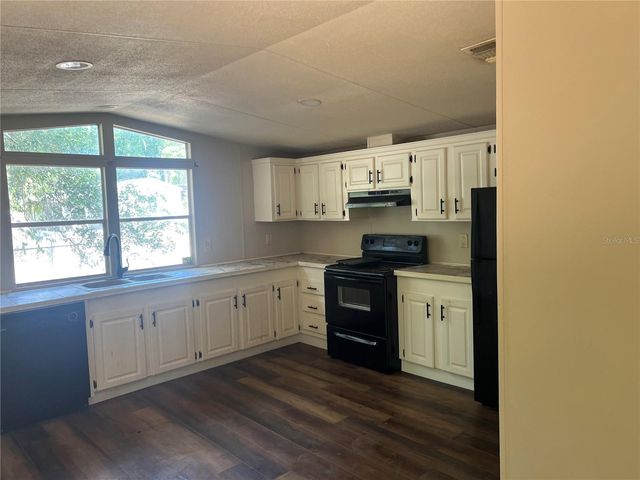 12540 GURNEE AVENUE, New Port Richey, FL 34654