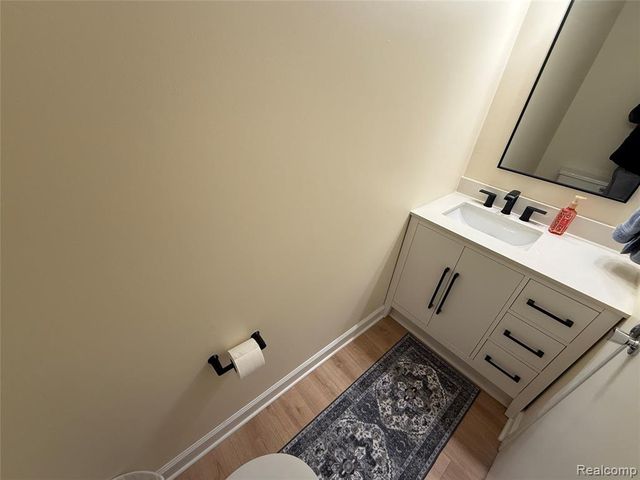 1437 Mariner Drive, Walled Lake, MI 48390