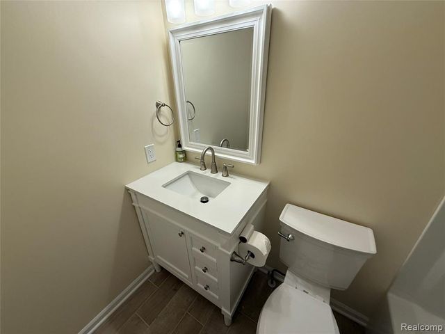 1437 Mariner Drive, Walled Lake, MI 48390