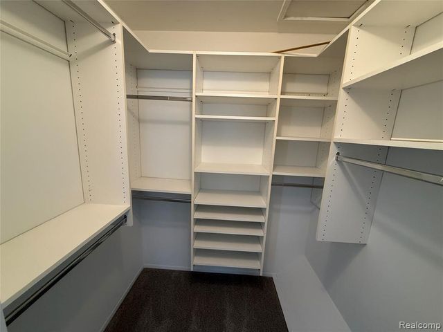 1437 Mariner Drive, Walled Lake, MI 48390