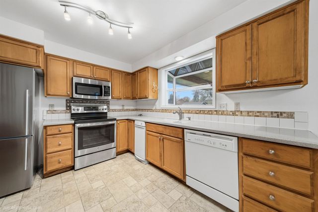 13315 N Emilee Ct, Spokane, WA 99021