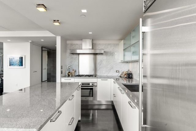 360 Newbury Street 805, Boston, MA 02115