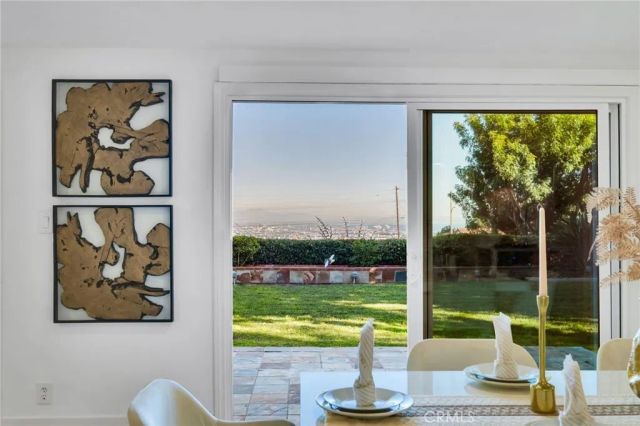 26700 Indian Peak Rd, Rancho Palos Verdes, CA 90275