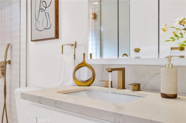 26700 Indian Peak Rd, Rancho Palos Verdes, CA 90275