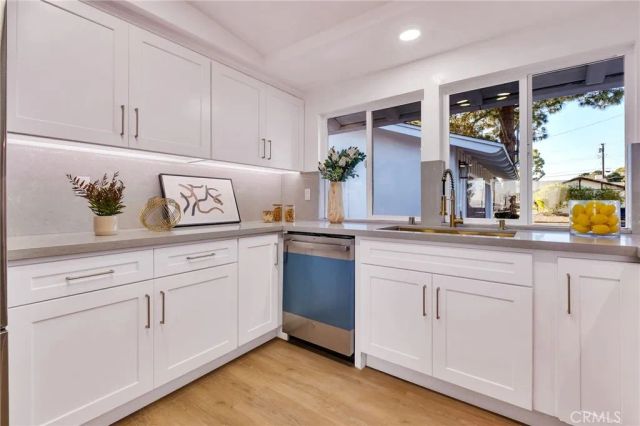 26700 Indian Peak Rd, Rancho Palos Verdes, CA 90275