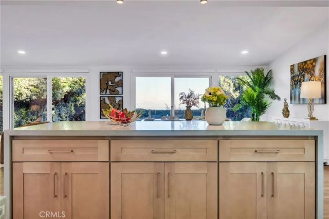 26700 Indian Peak Rd, Rancho Palos Verdes, CA 90275