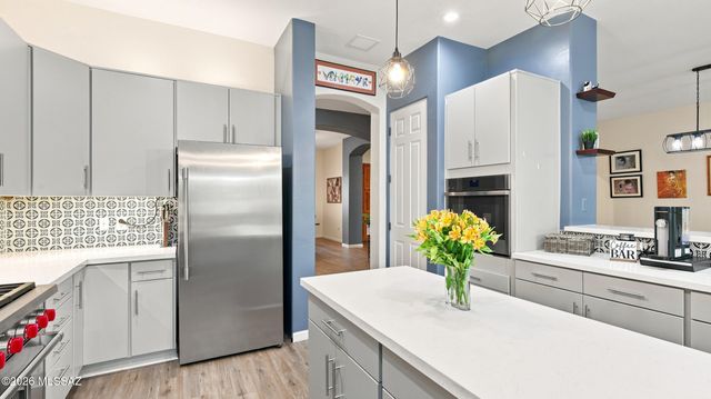 10528 S Coyote Melon Loop, Vail, AZ 85641
