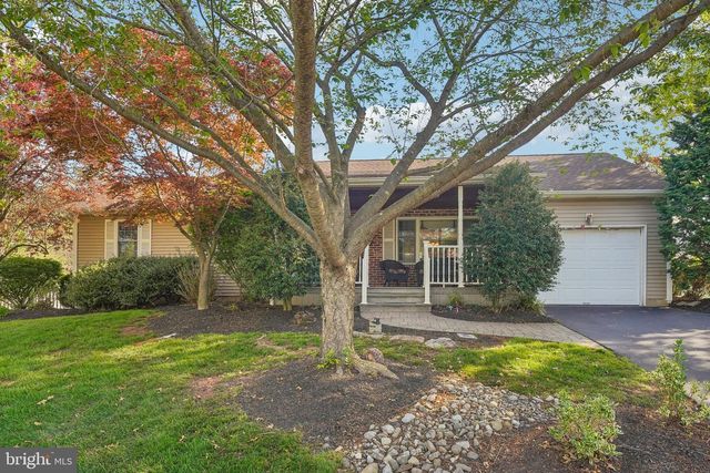 739 ASH RD, Trappe, PA 19426