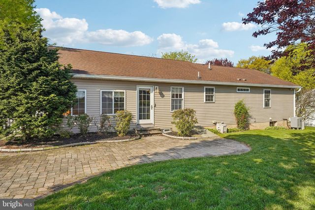 739 ASH RD, Trappe, PA 19426