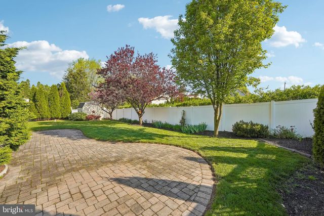 739 ASH RD, Trappe, PA 19426