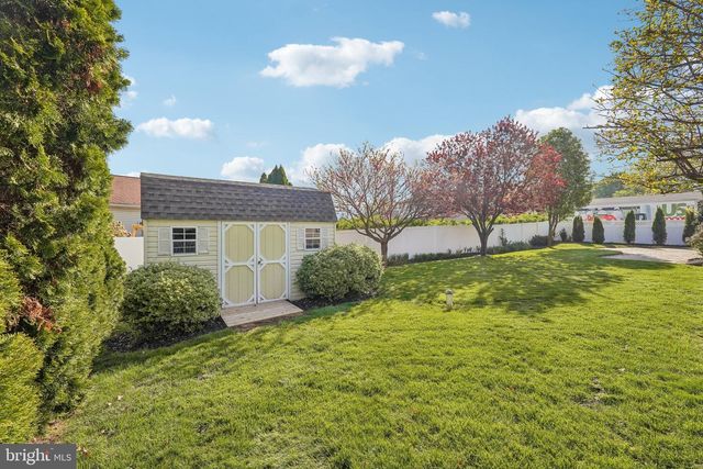 739 ASH RD, Trappe, PA 19426