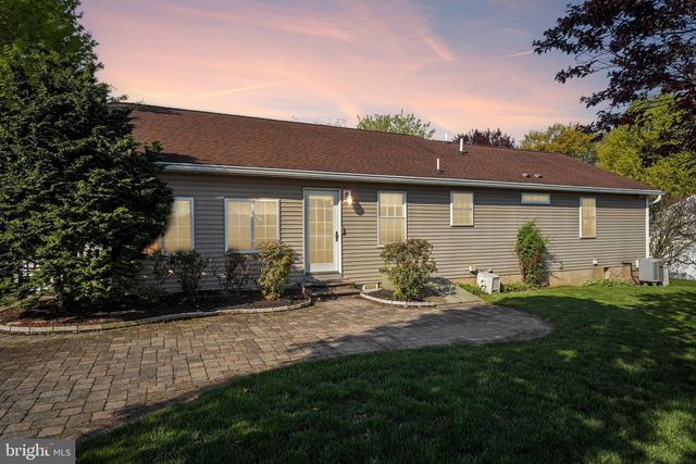 739 ASH RD, Trappe, PA 19426