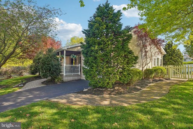 739 ASH RD, Trappe, PA 19426