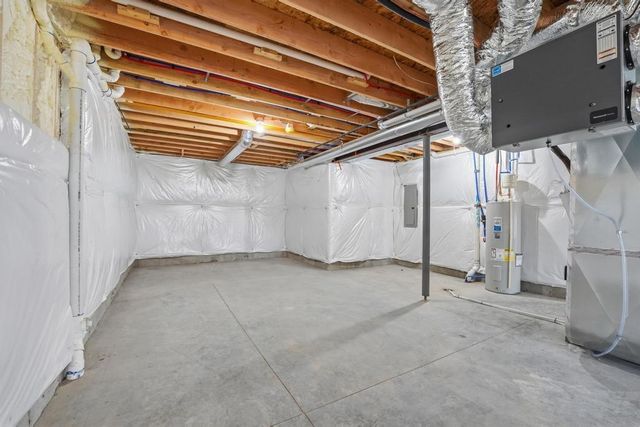 10022 N Oakland Avenue, Kansas City, MO 64157