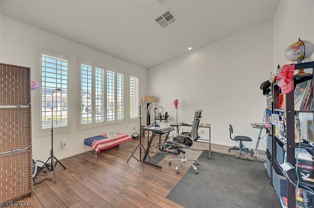 9195 Dawn Garden, Las Vegas, NV 89147