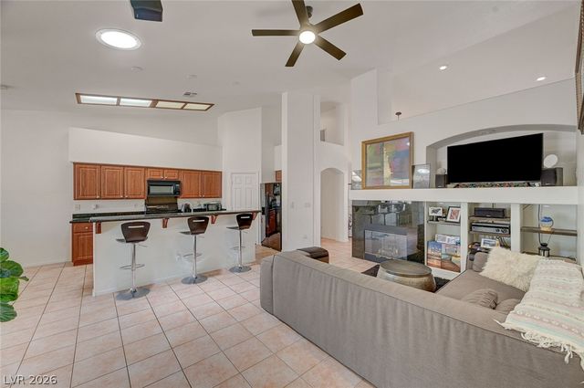 9195 Dawn Garden, Las Vegas, NV 89147