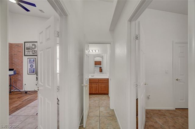 9195 Dawn Garden, Las Vegas, NV 89147
