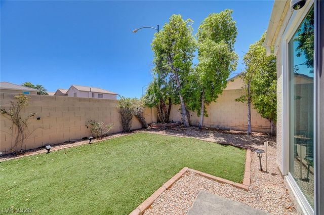 9195 Dawn Garden, Las Vegas, NV 89147