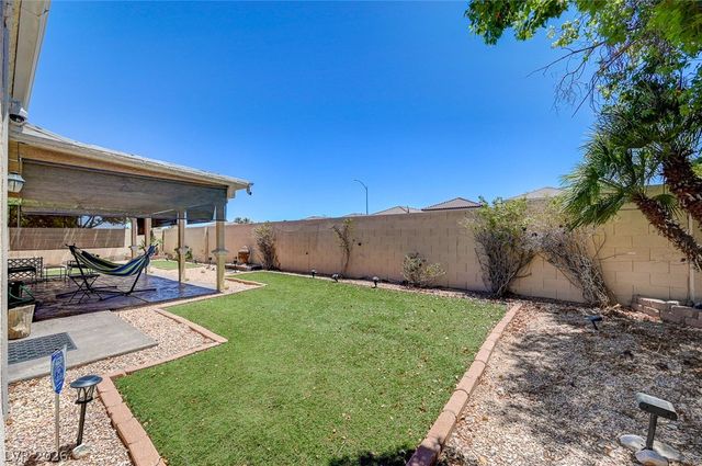 9195 Dawn Garden, Las Vegas, NV 89147
