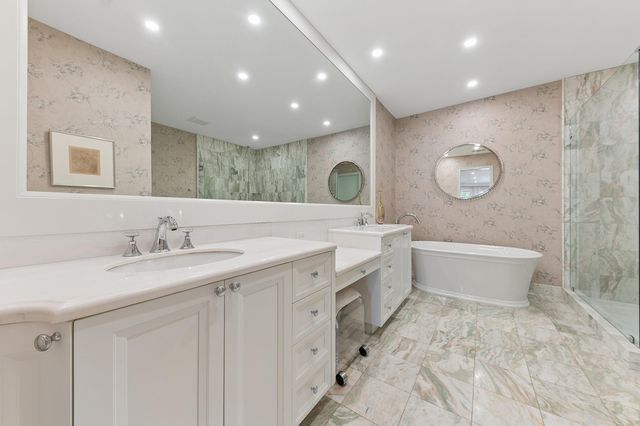 21262 Harrow Court, Boca Raton, FL 33433