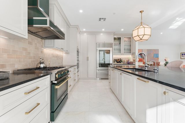 21262 Harrow Court, Boca Raton, FL 33433