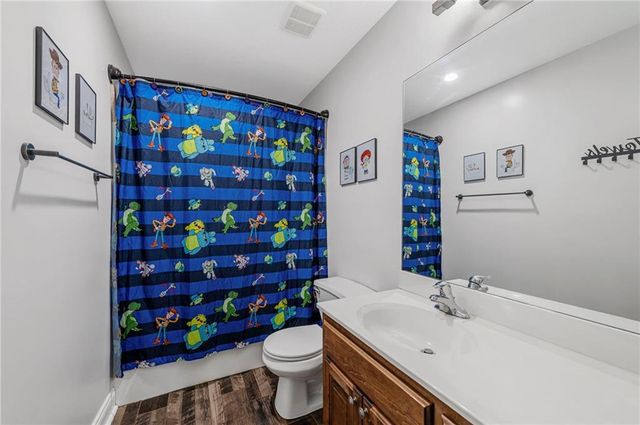 1205 Ridge Tree Lane, Pleasant Hill, MO 64080