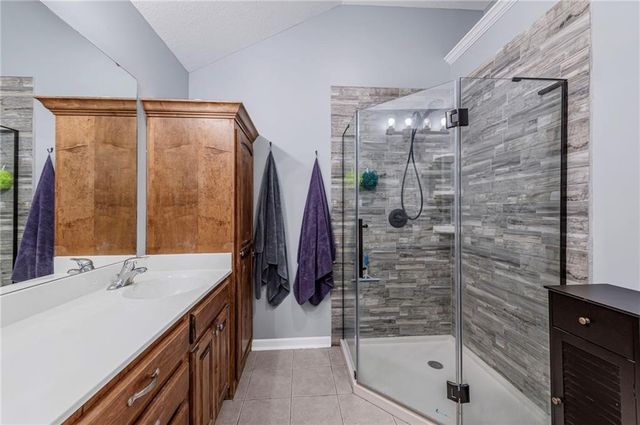 1205 Ridge Tree Lane, Pleasant Hill, MO 64080