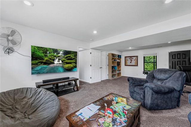 1205 Ridge Tree Lane, Pleasant Hill, MO 64080
