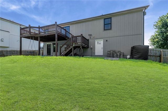 1205 Ridge Tree Lane, Pleasant Hill, MO 64080