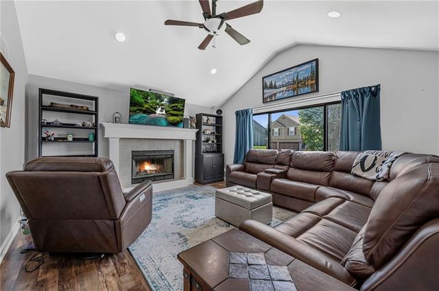 1205 Ridge Tree Lane, Pleasant Hill, MO 64080