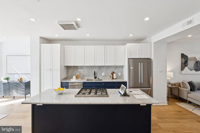 1316 BUCHANAN ST NW, Washington, DC 20011