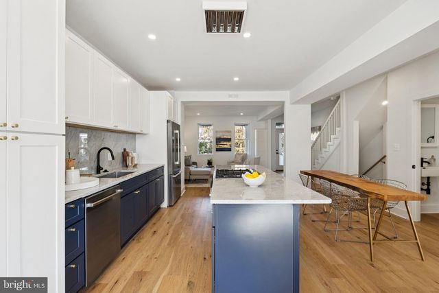 1316 BUCHANAN ST NW, Washington, DC 20011