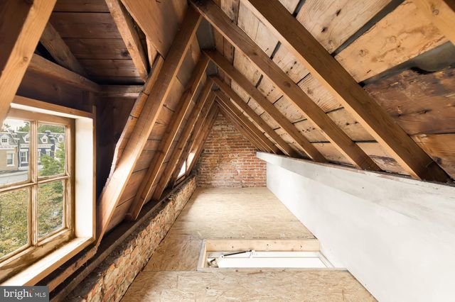 1316 BUCHANAN ST NW, Washington, DC 20011