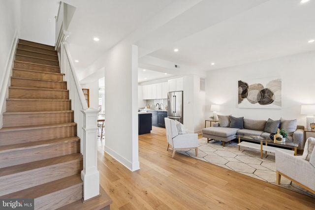 1316 BUCHANAN ST NW, Washington, DC 20011