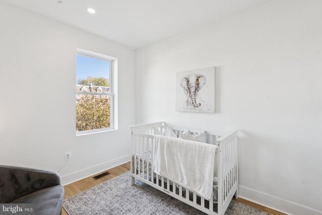 1316 BUCHANAN ST NW, Washington, DC 20011