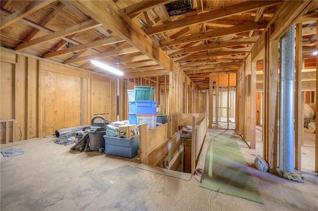 23436 Guthrie Road, Linwood, KS 66052