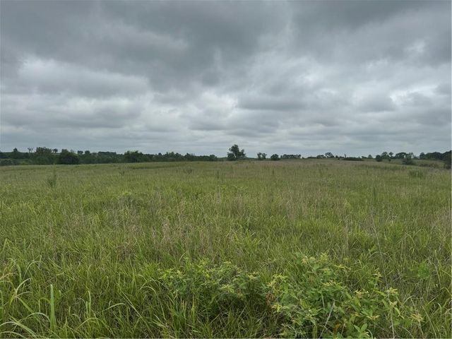 23436 Guthrie Road, Linwood, KS 66052