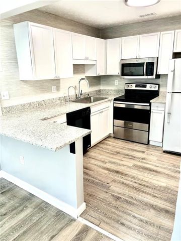 225 Bentley Place, Tucker, GA 30084