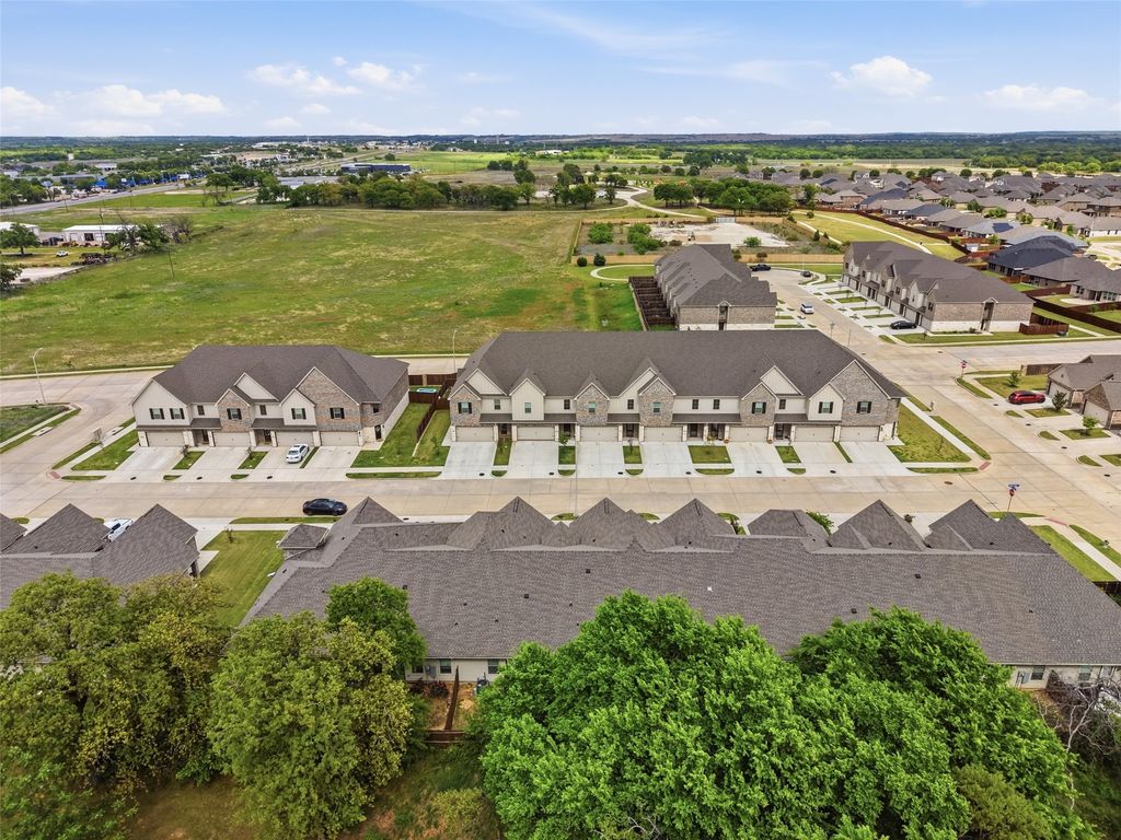 229 Honor Code Place, Granbury, TX 76049 — photo 5
