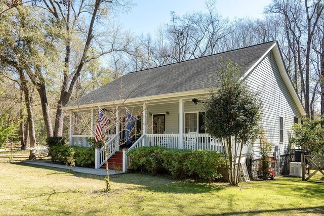 264 Stanley Avenue, Walterboro, SC 29488